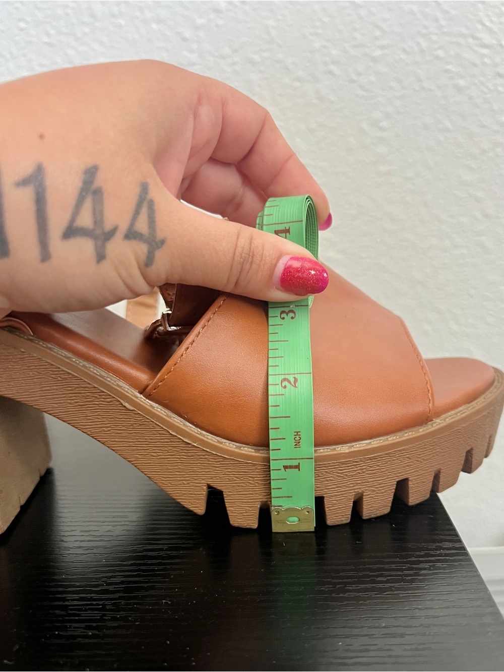 TOP Moda Tan Platform Chunky Heel Sandals with Gold Buckle - Picture 8 of 9